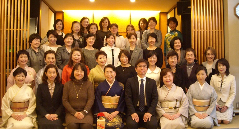 関西作法会平成27年新年賀会集合写真