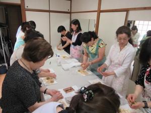 和菓子作り餡わらび作成中